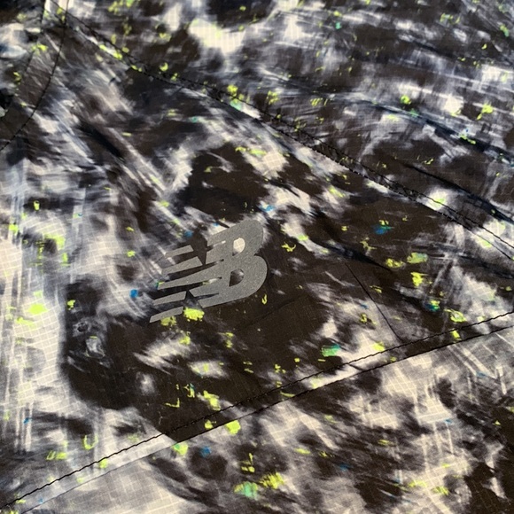 NB Lightweight Hooded Jacket in splashy black/white print neon green accents - Picture 9 of 16